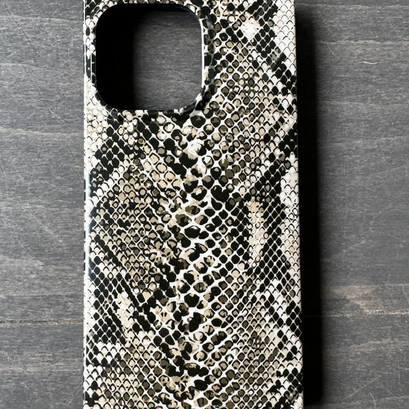 Flaunt Square iPhone 13 Pro Case - Python - Picture 2 of 5